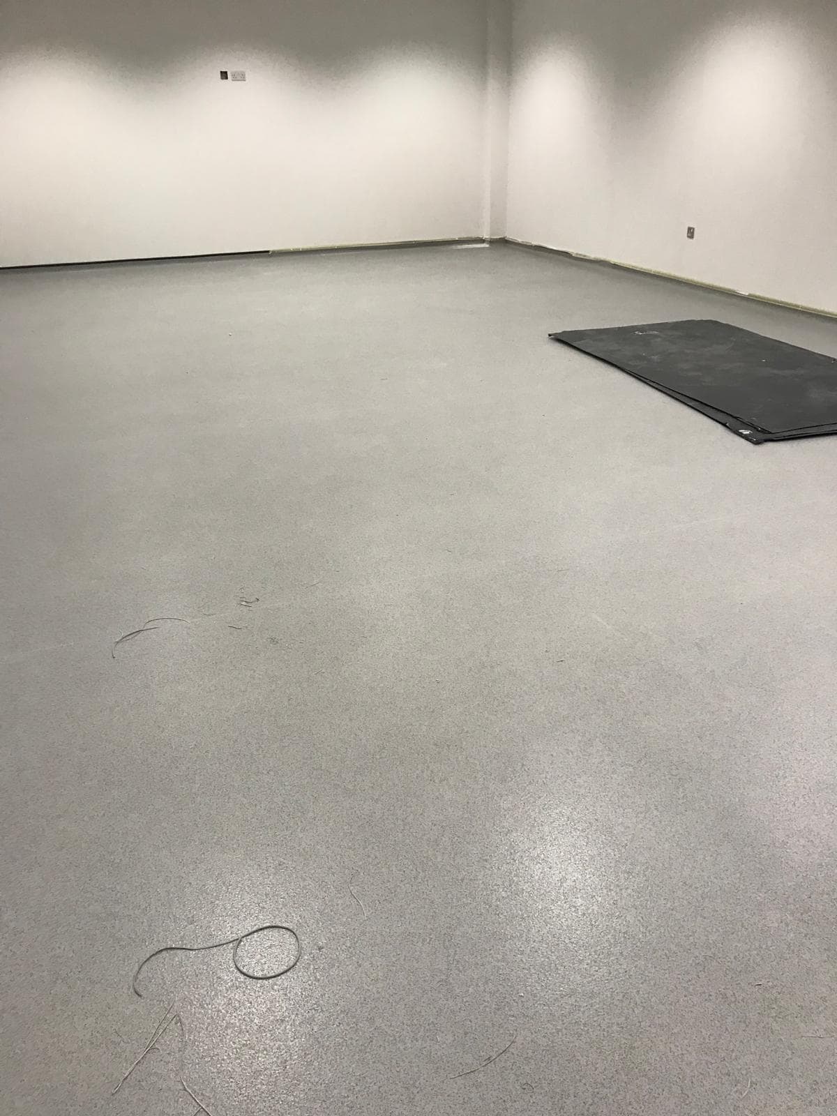 Hand-scribed perimeter on LVT in Derby property